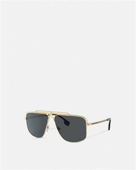 Medusa Focus Sunglasses Black,Gold .